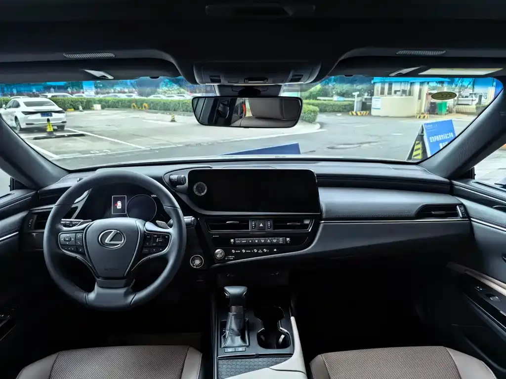 Lexus ES 2024 из CN, фото 9