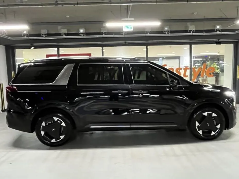Kia Carnival 2024 из KR, фото 2