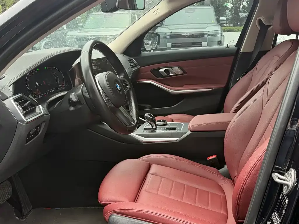 BMW 3 Series 2021 из CN, фото 5