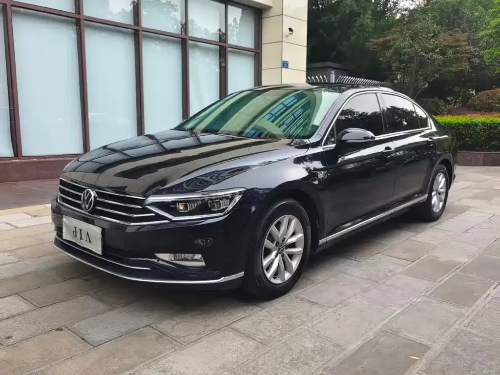Volkswagen Magotan 2022 из CN, фото 2