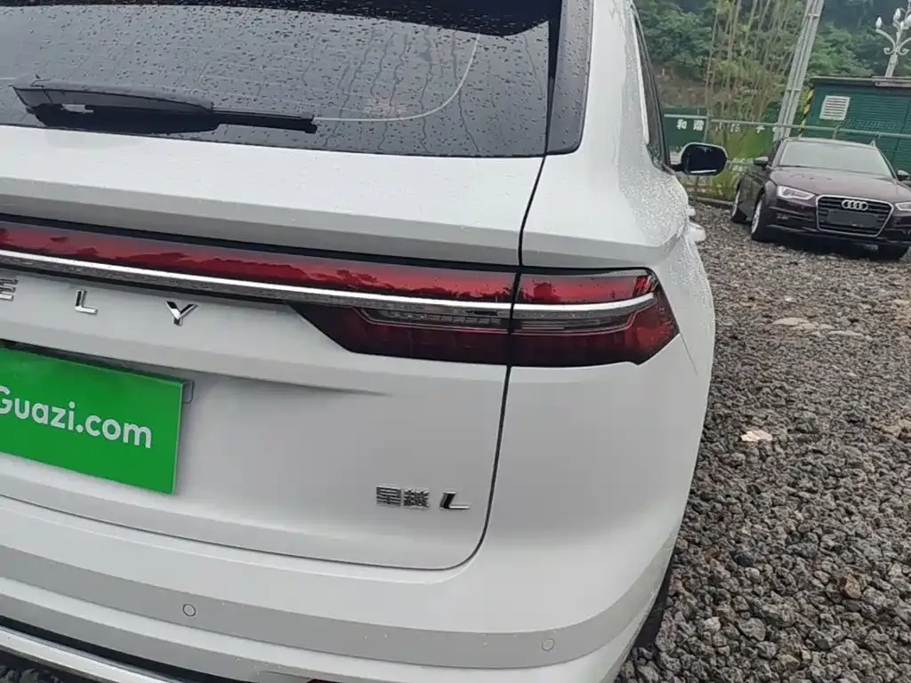 Geely Xingyue L 2023 из CN, фото 3