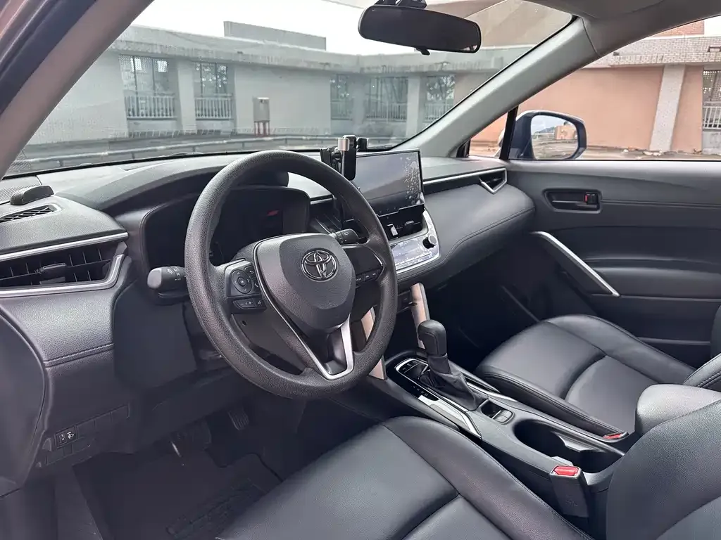Toyota Frontlander 2024 из CN, фото 8