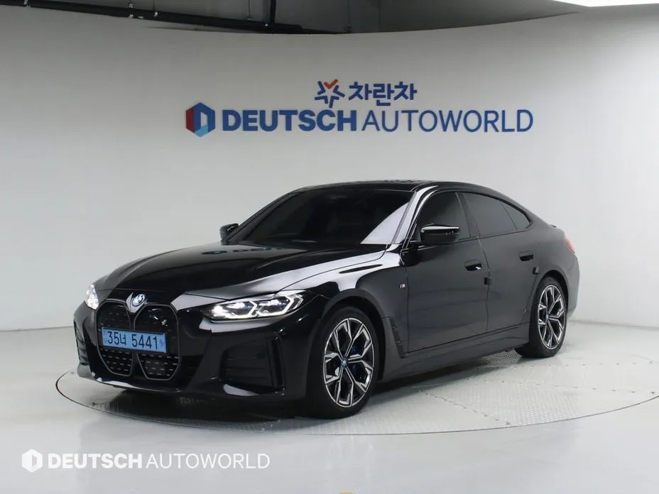 BMW i4