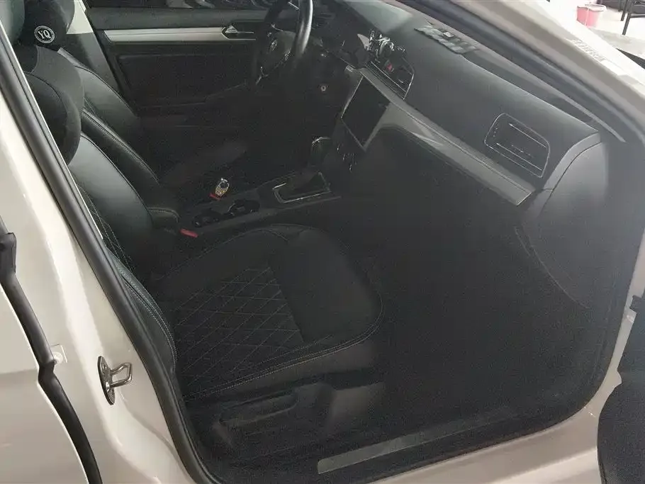 Volkswagen Lamando 2022 из CN, фото 4
