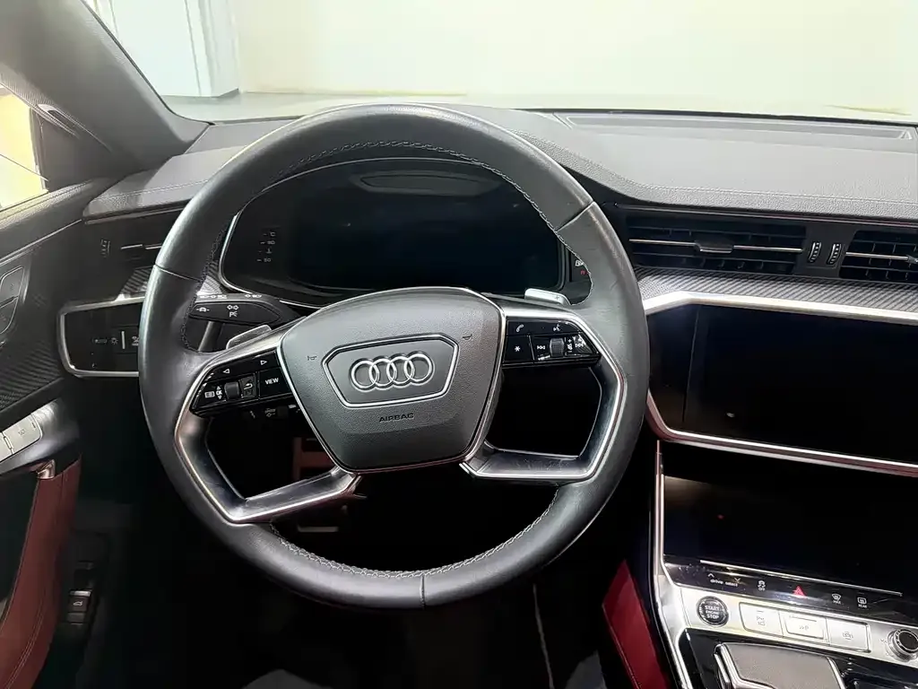 Audi A7L — фото 5