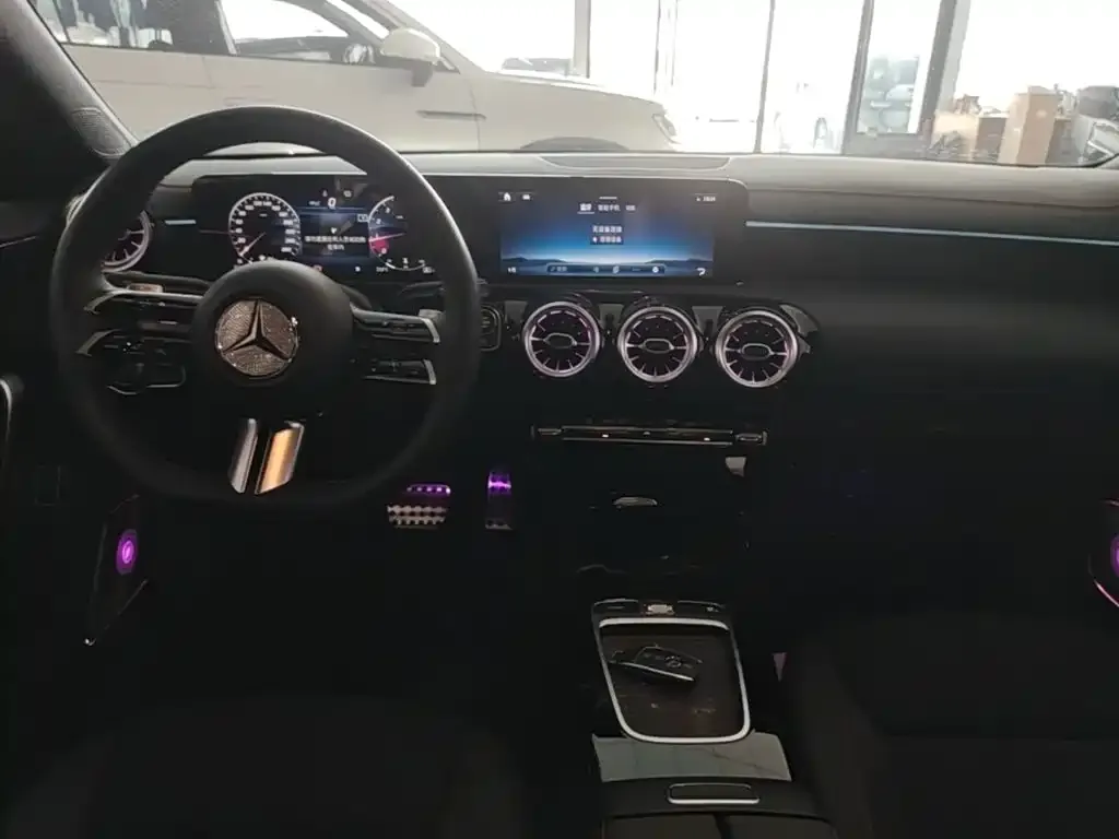 Mercedes-Benz CLA (Import) — фото 8