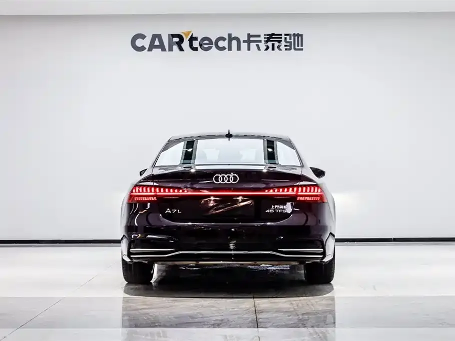 Audi A7L — фото 6