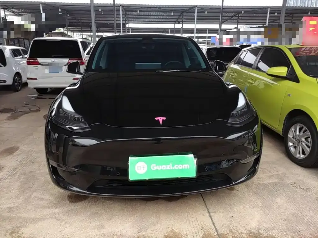 Tesla Model Y — фото 9