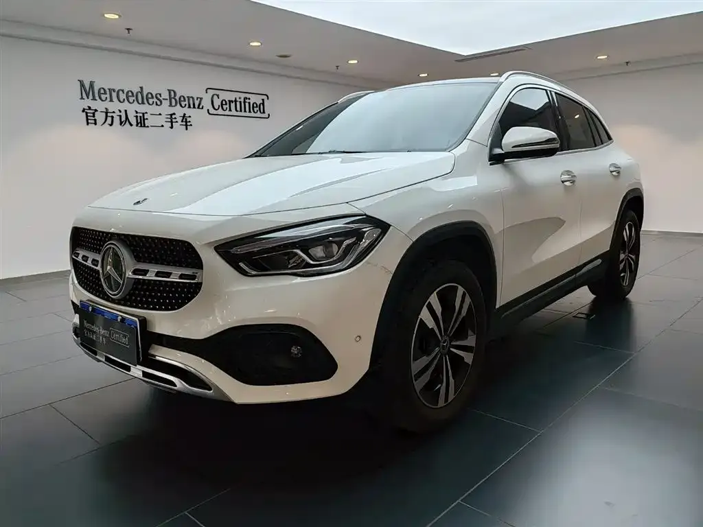 Mercedes-Benz GLA — фото 1