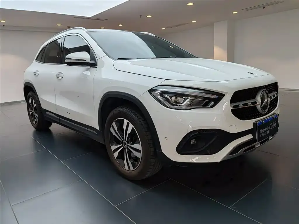 Mercedes-Benz GLA — фото 8