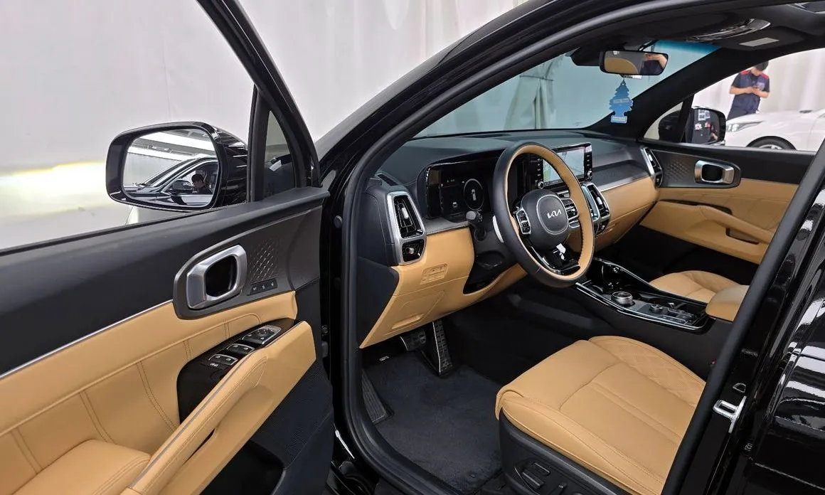 Kia Sorento — фото 6