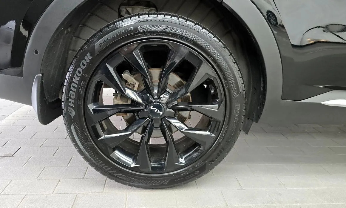 Kia Sorento — фото 10