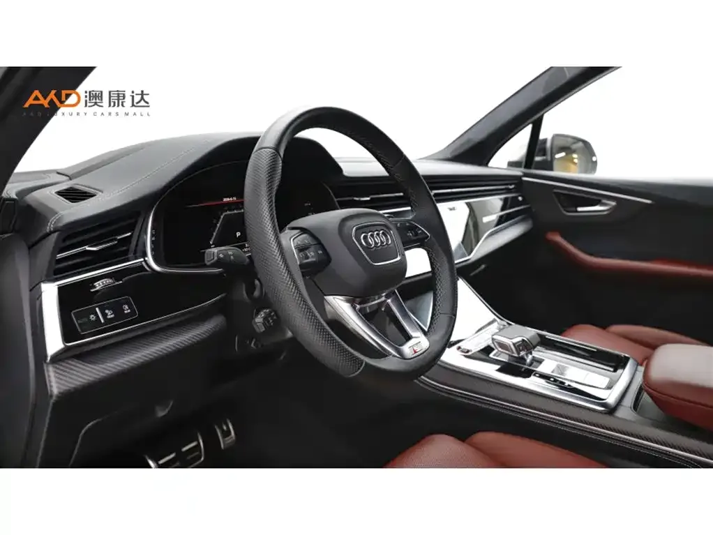 Audi SQ7 2024 из CN, фото 6