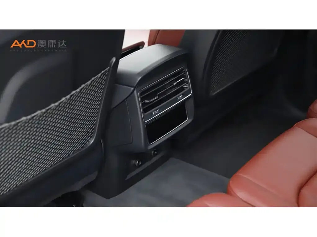 Audi SQ7 2024 из CN, фото 7