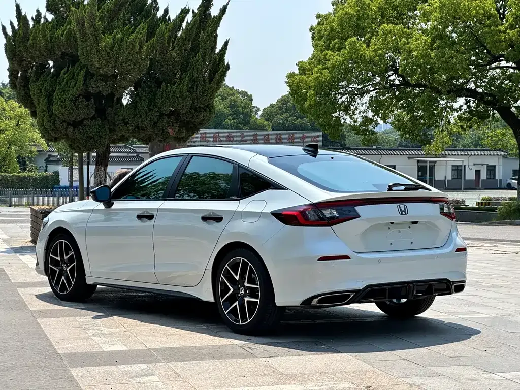 Honda Civic — фото 7