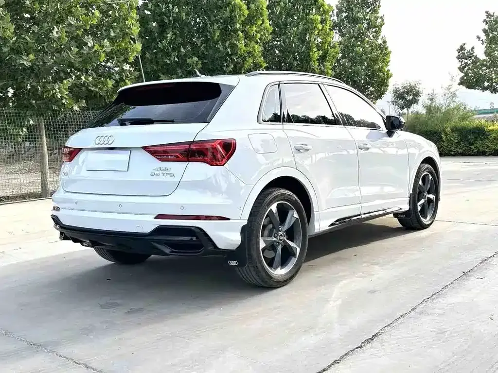 Audi Q3 — фото 6