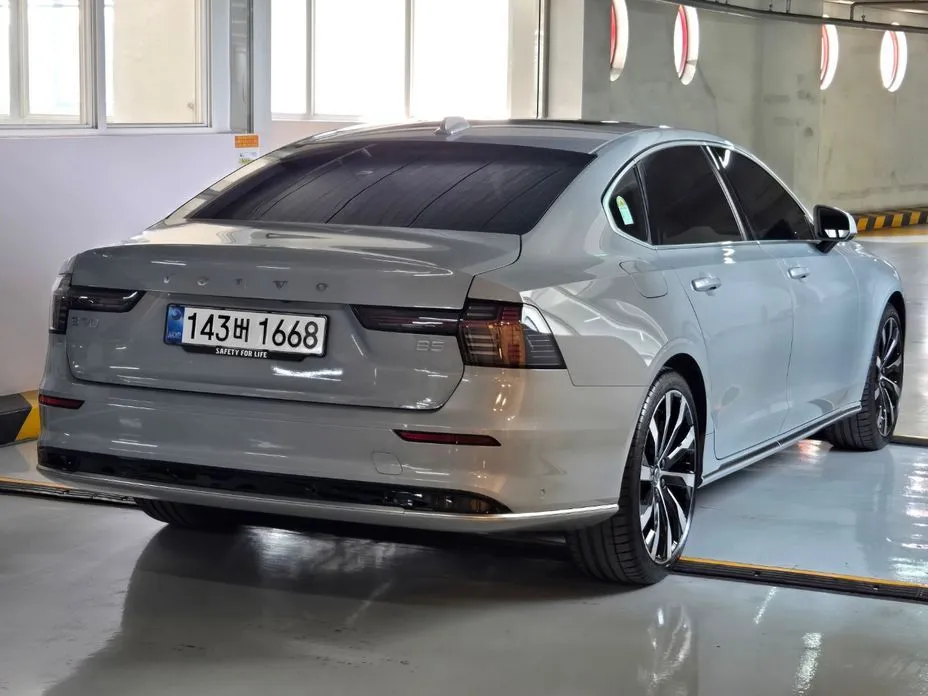 Volvo S90 2026 из KR, фото 2