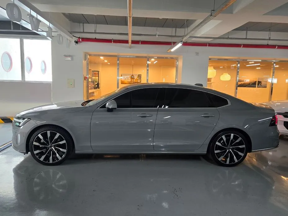 Volvo S90 2026 из KR, фото 6