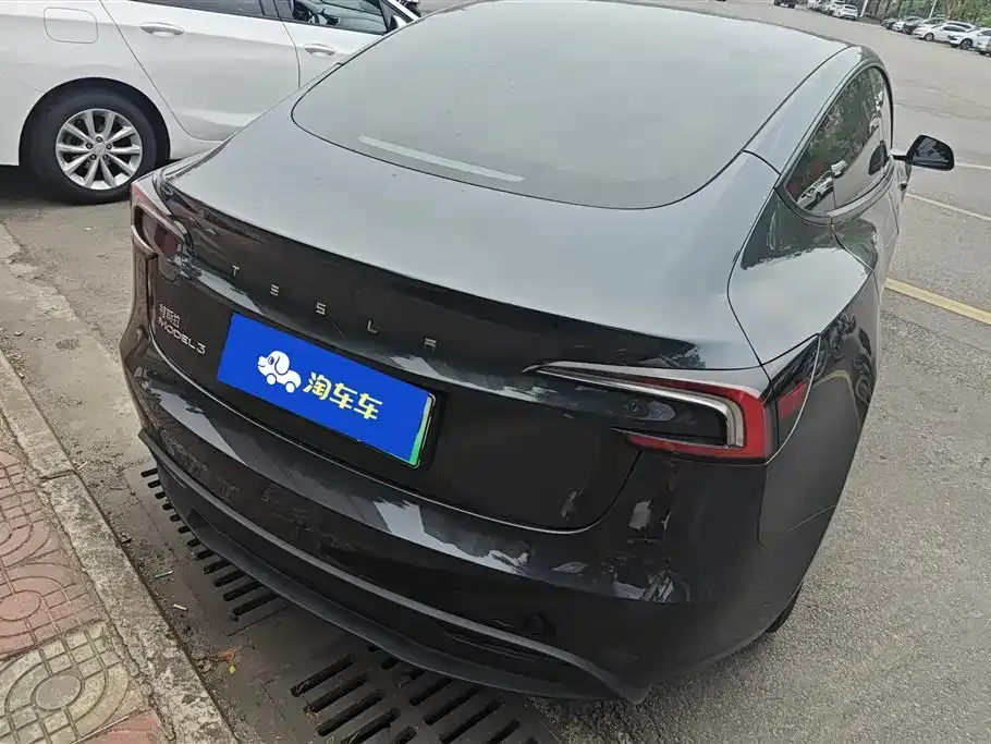 Tesla Model 3 — фото 10