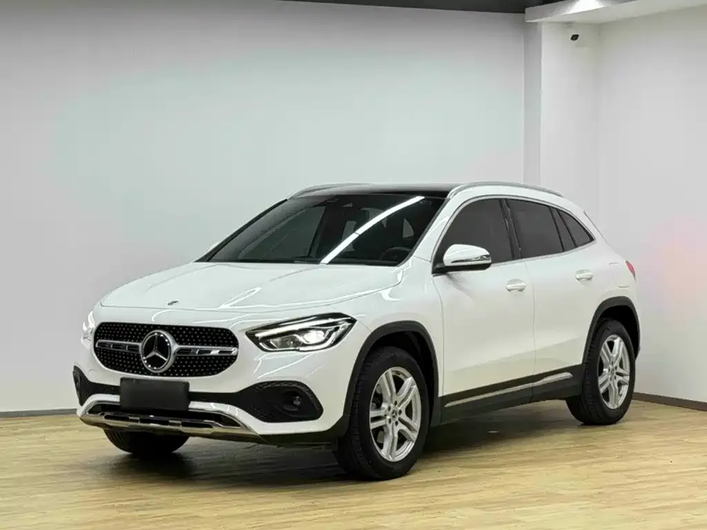 Mercedes-Benz GLA — фото 6