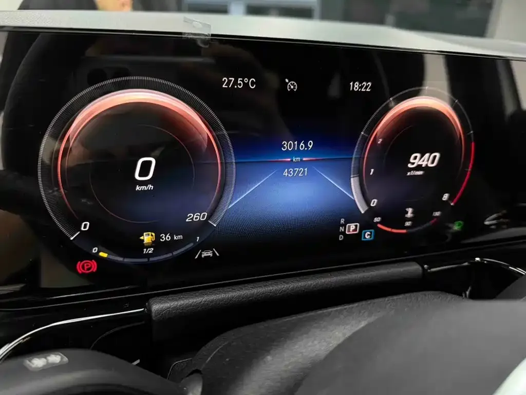 Mercedes-Benz GLA — фото 8