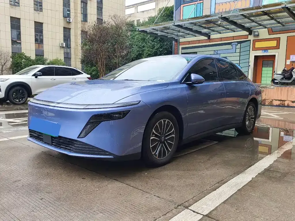 Nissan N6