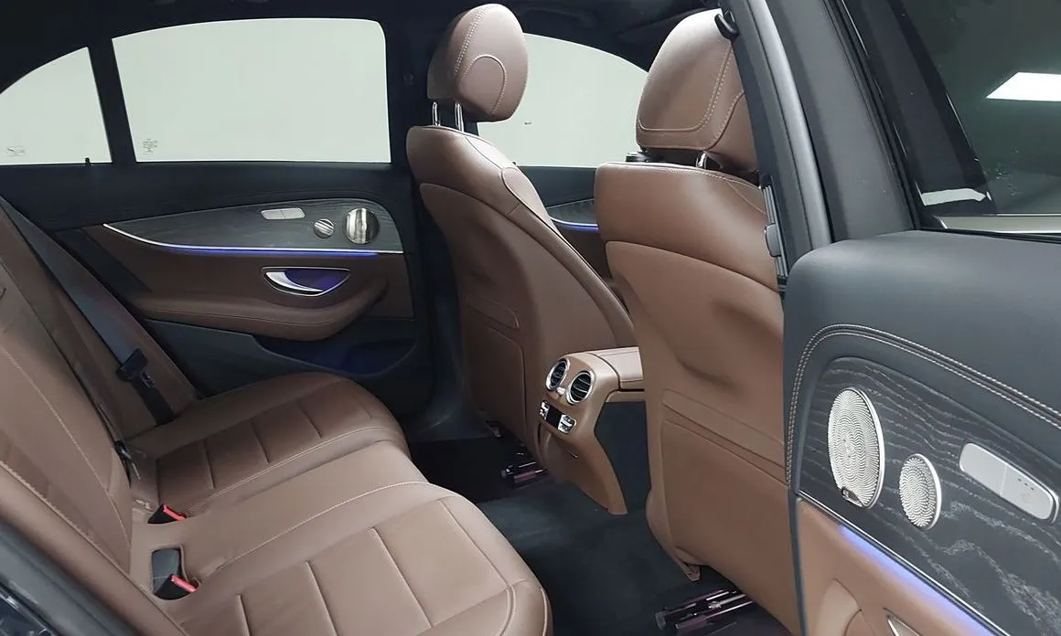 Mercedes-Benz E-Class 2023 из KR, фото 8