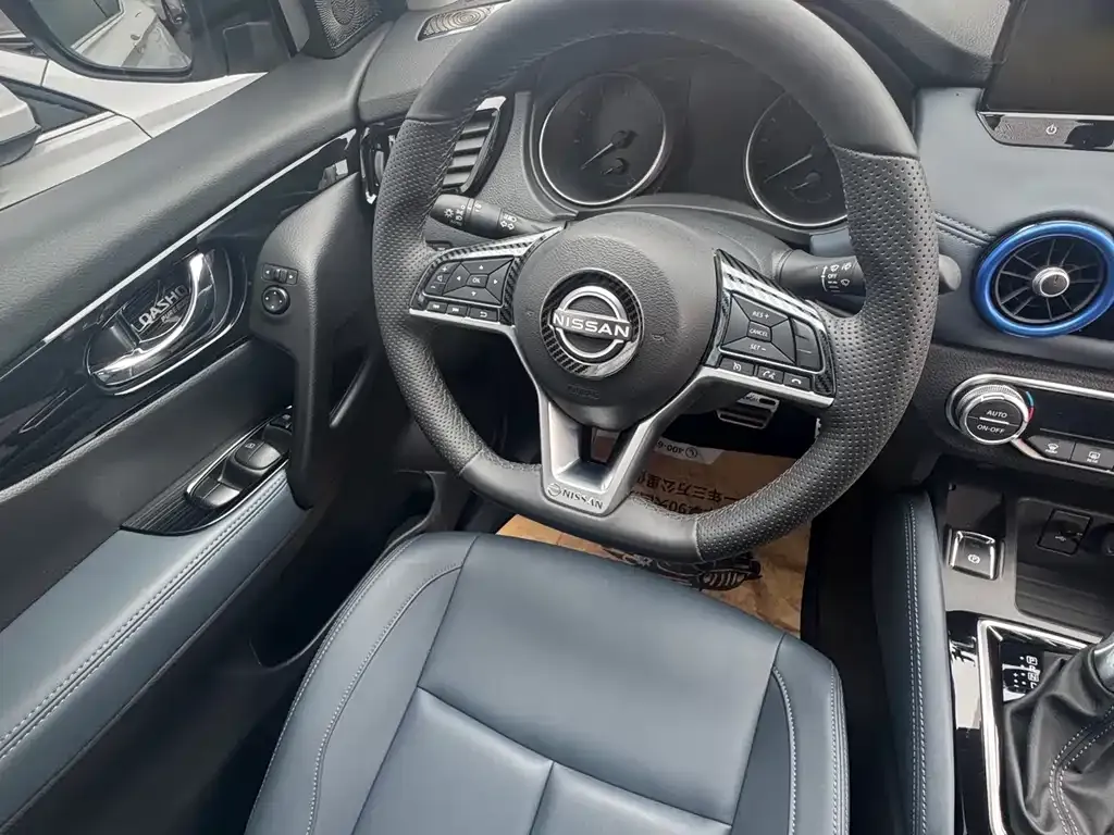 Nissan Qashqai — фото 10