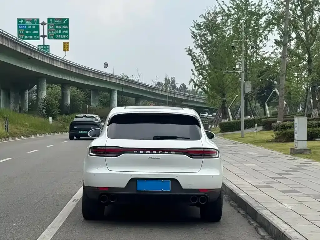 Porsche Macan 2021 из CN, фото 2