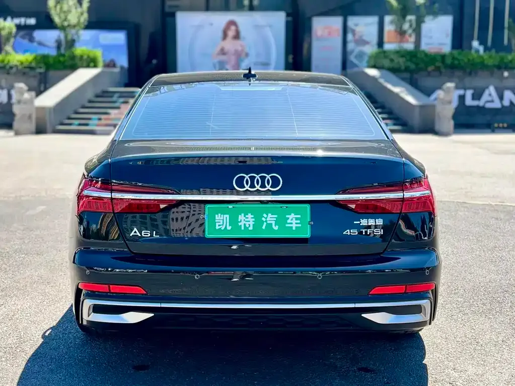Audi A6L — фото 2