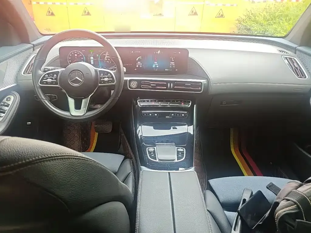 Mercedes-Benz EQC 2022 из CN, фото 10
