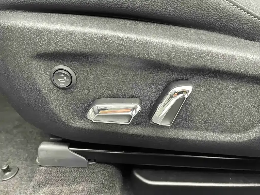 Mazda CX-50 — фото 10