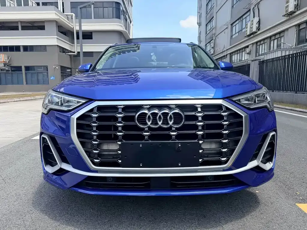 Audi Q3 — фото 6