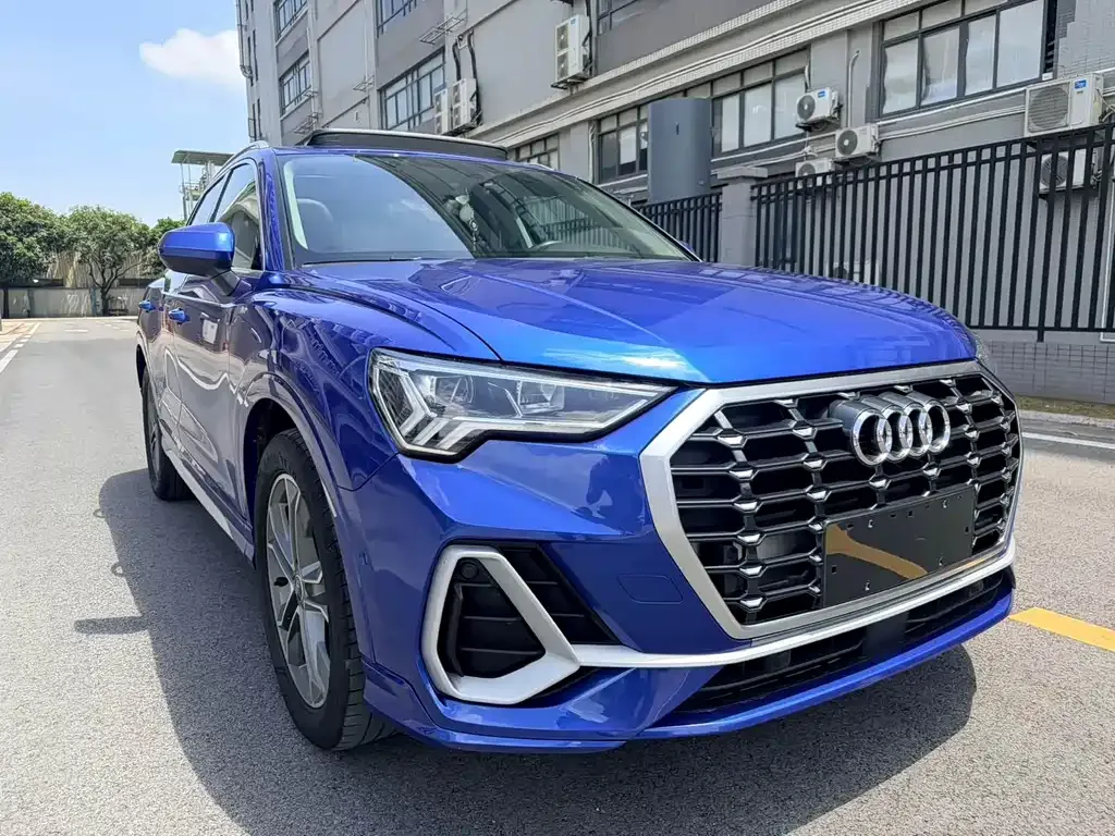 Audi Q3 — фото 8