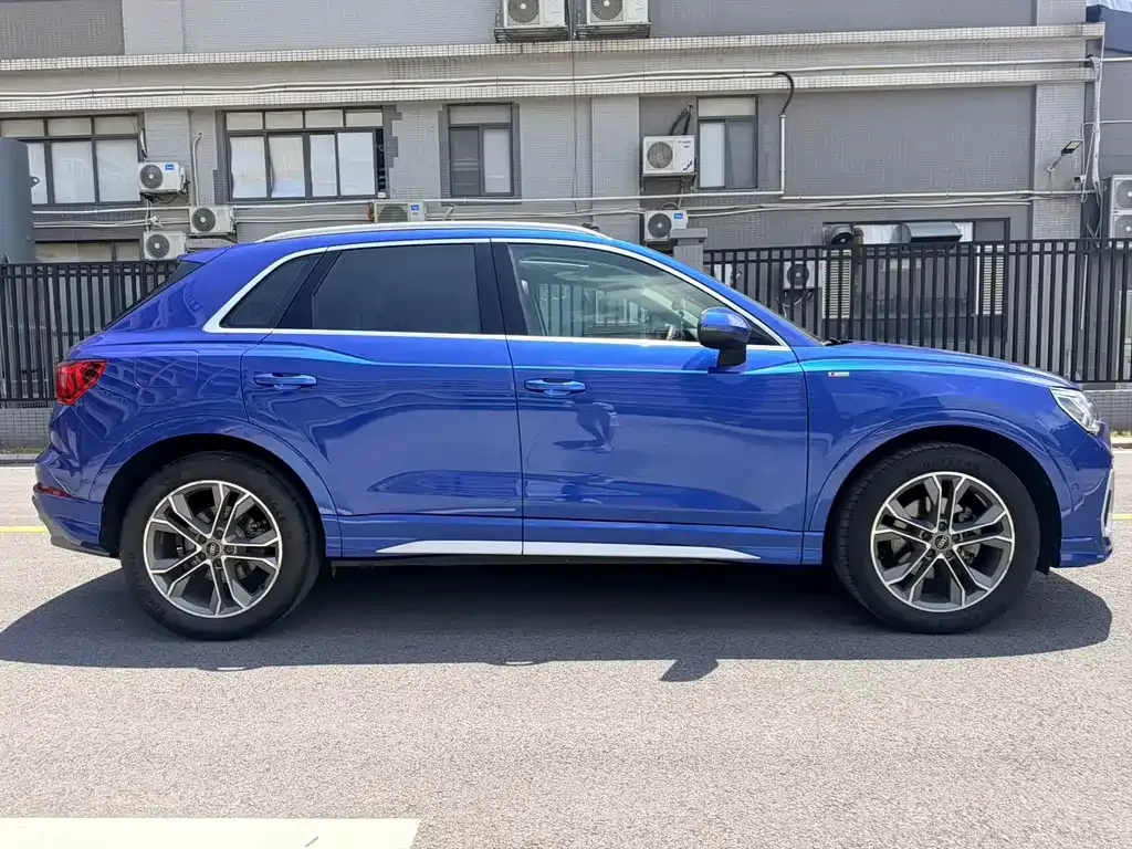 Audi Q3 — фото 4