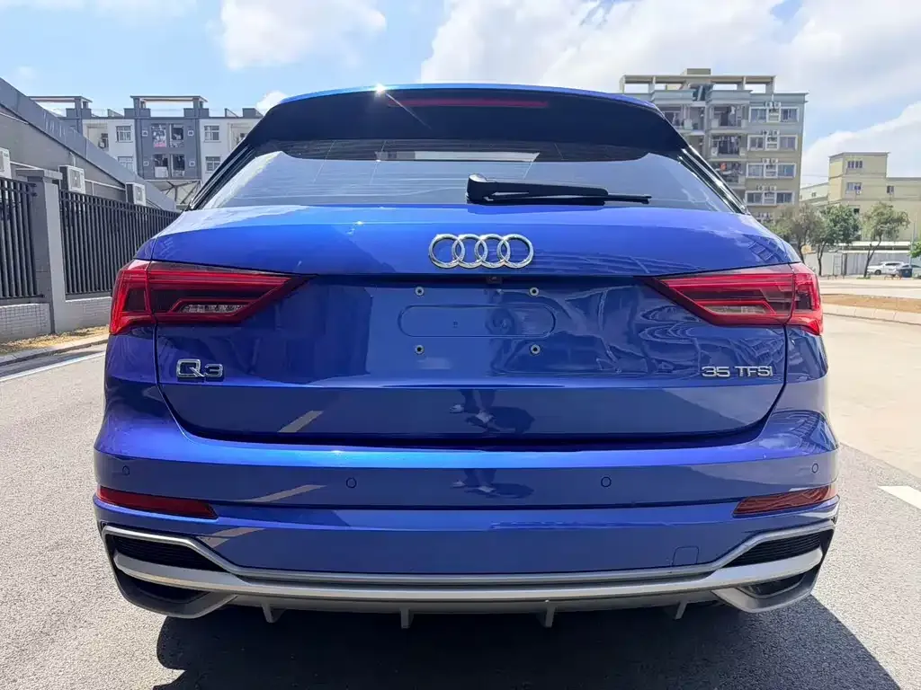 Audi Q3 — фото 3