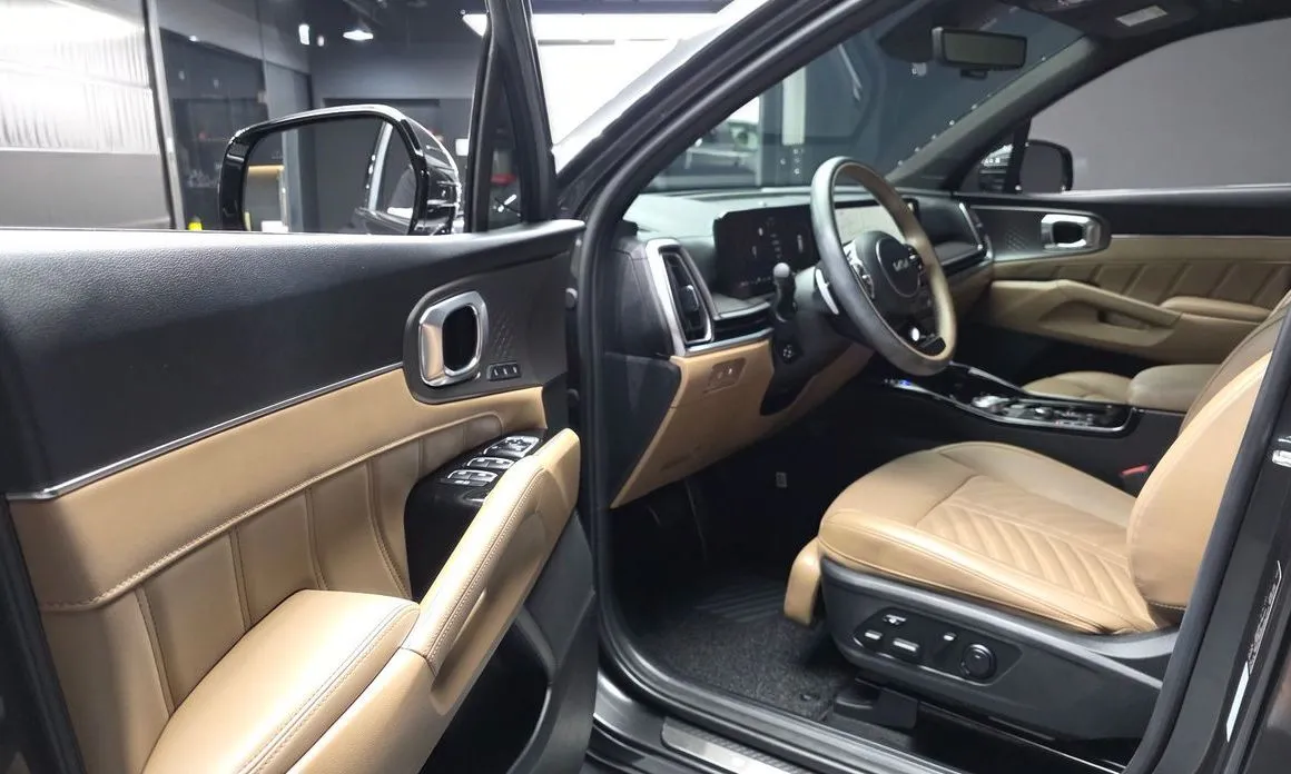 Kia Sorento — фото 8