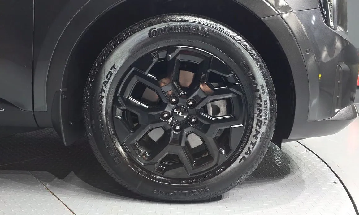Kia Sorento — фото 5