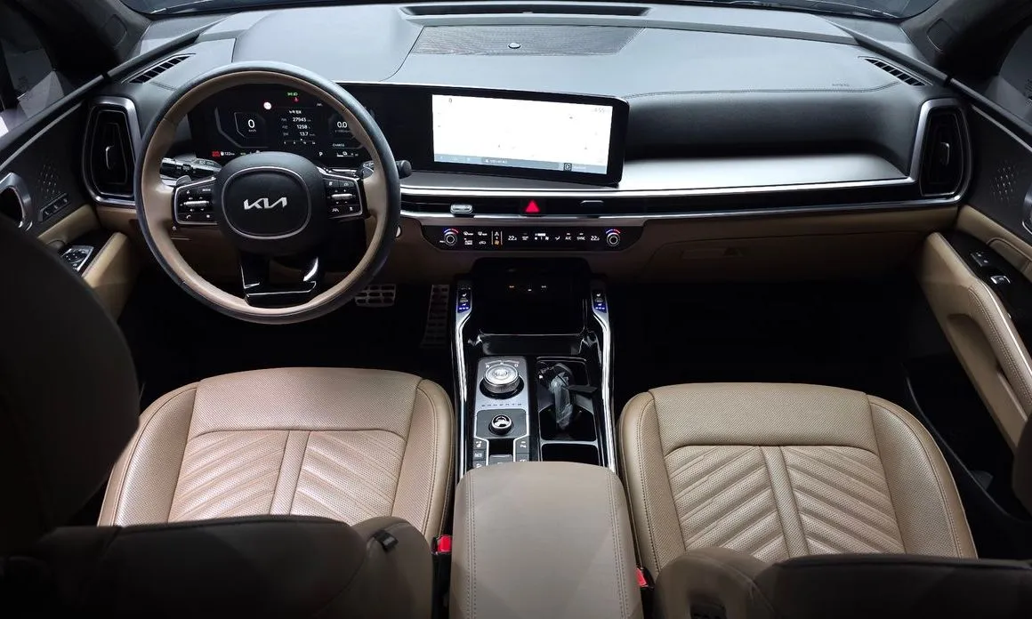Kia Sorento — фото 6