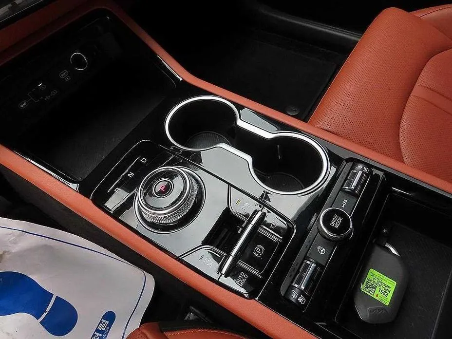 Kia K5 2024 из KR, фото 4