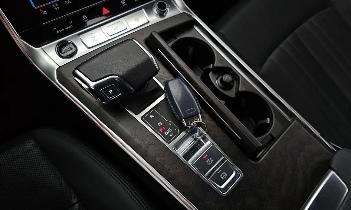 Audi A6 2023 из KR, фото 8