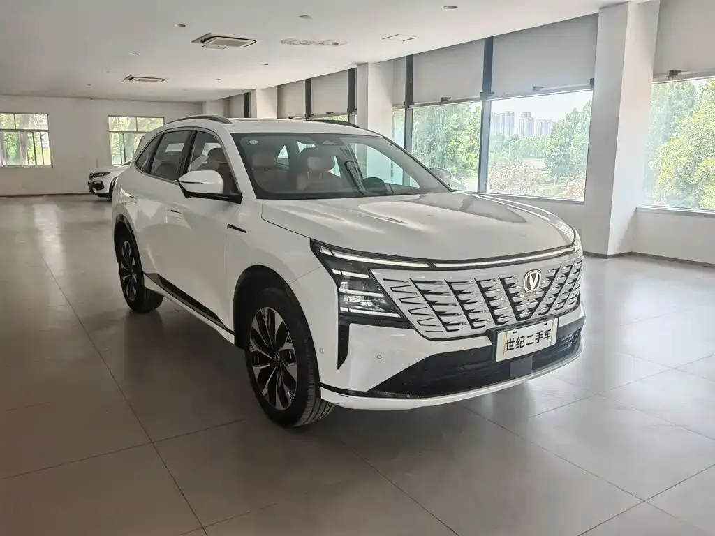 Changan CS75PLUS — фото 9