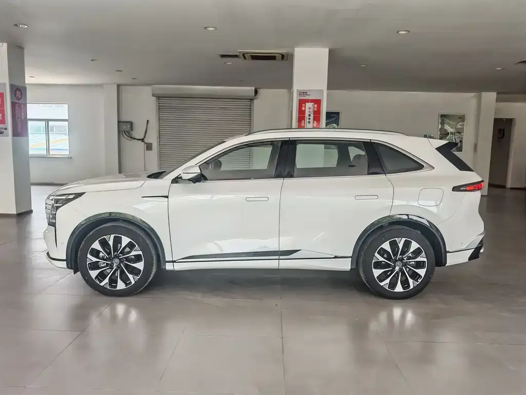 Changan CS75PLUS — фото 6