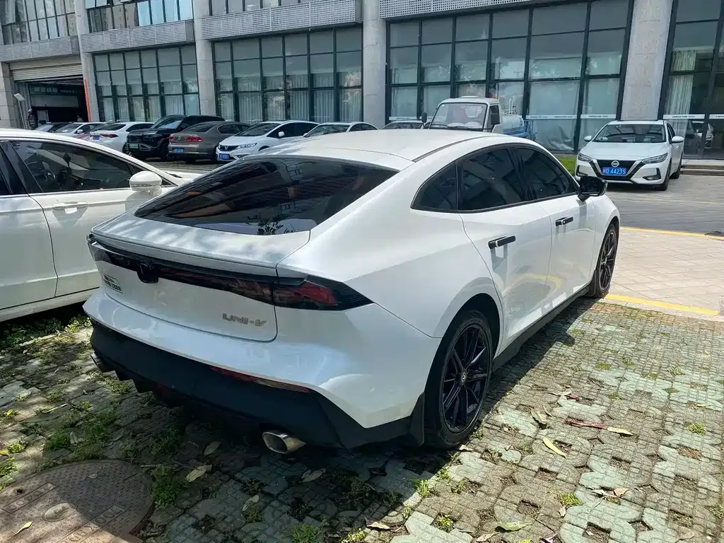Changan UNI-V 2023 из CN, фото 5