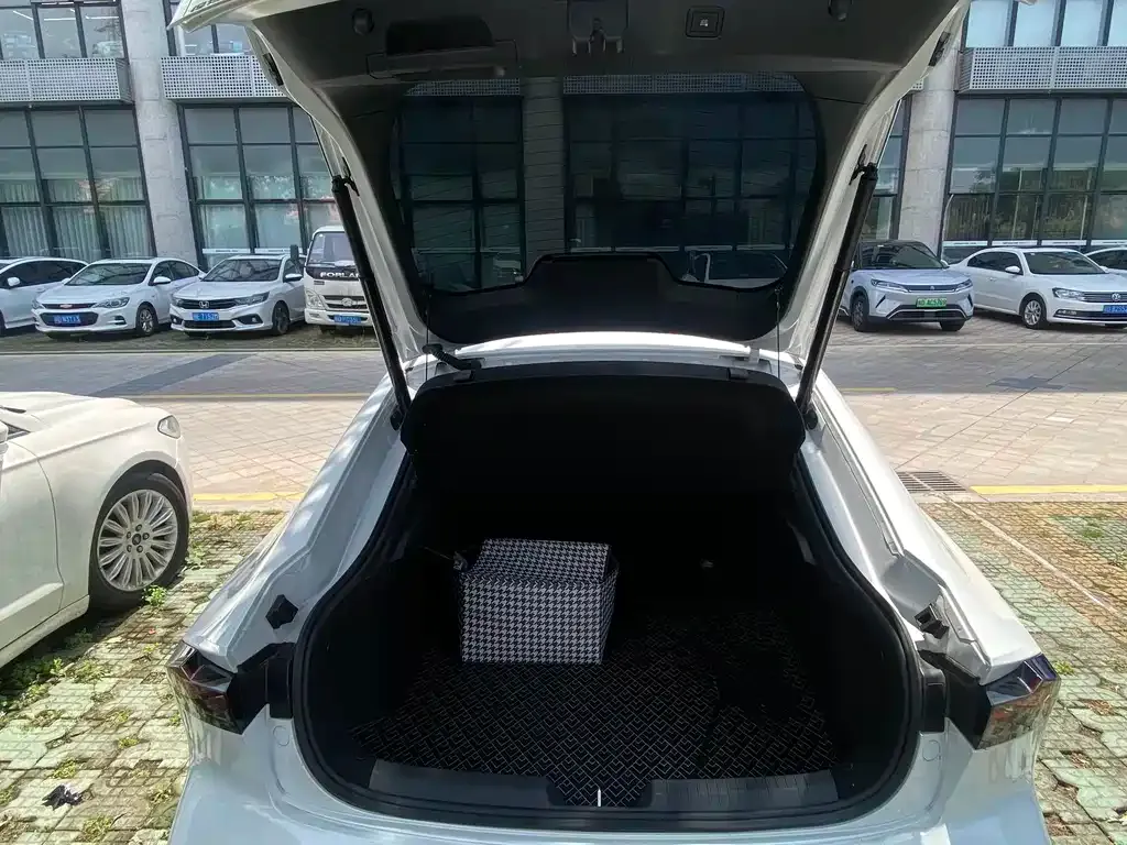 Changan UNI-V 2023 из CN, фото 9