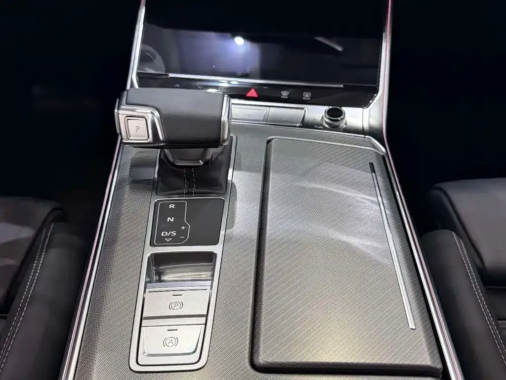 Audi A7 2024 из CN, фото 8