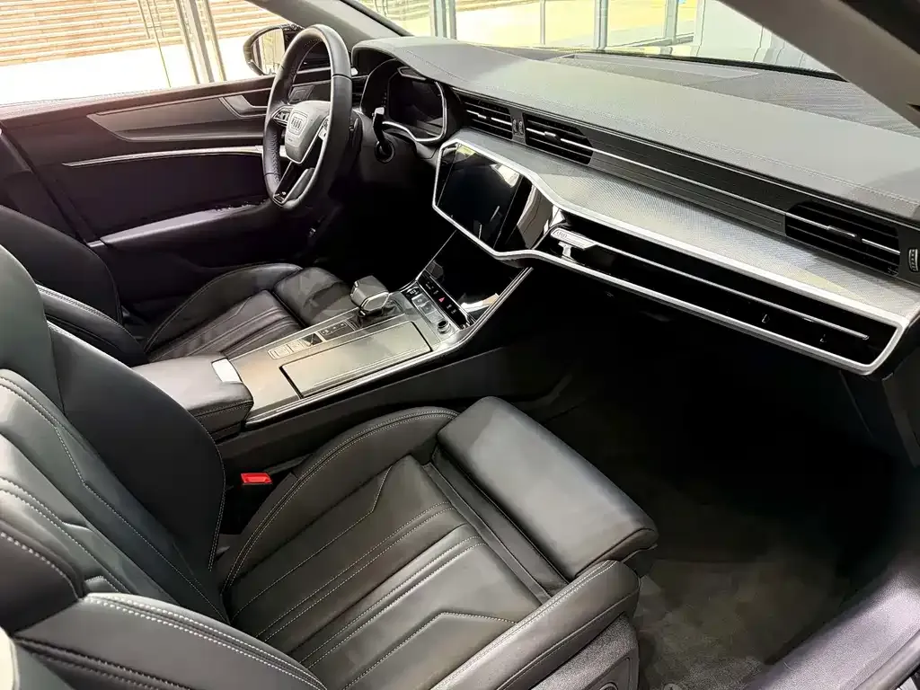Audi A7 2024 из CN, фото 4