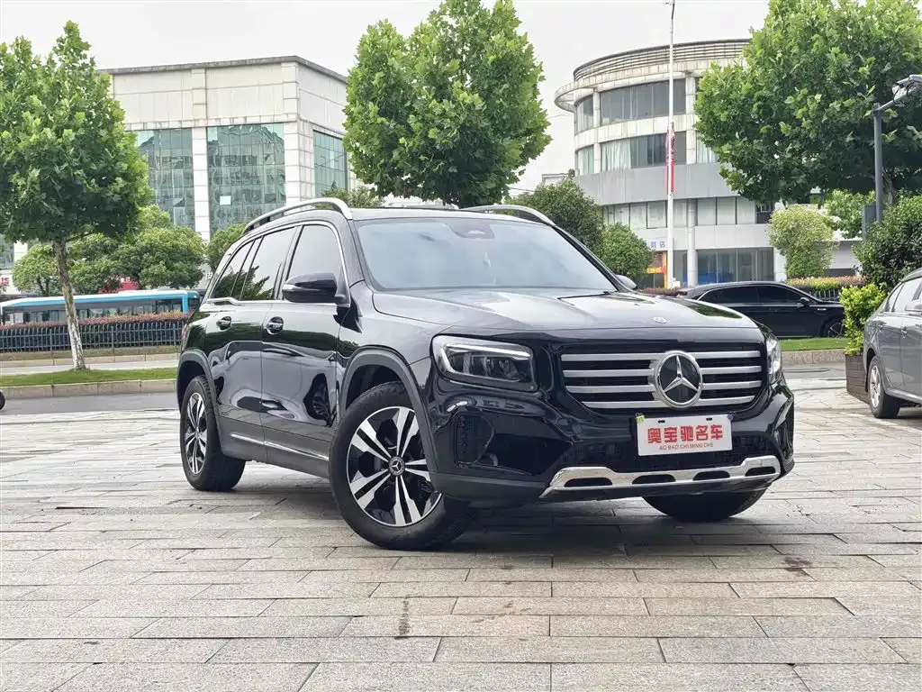 Mercedes-Benz GLB — фото 7