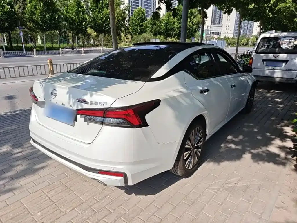 Nissan Teana — фото 10