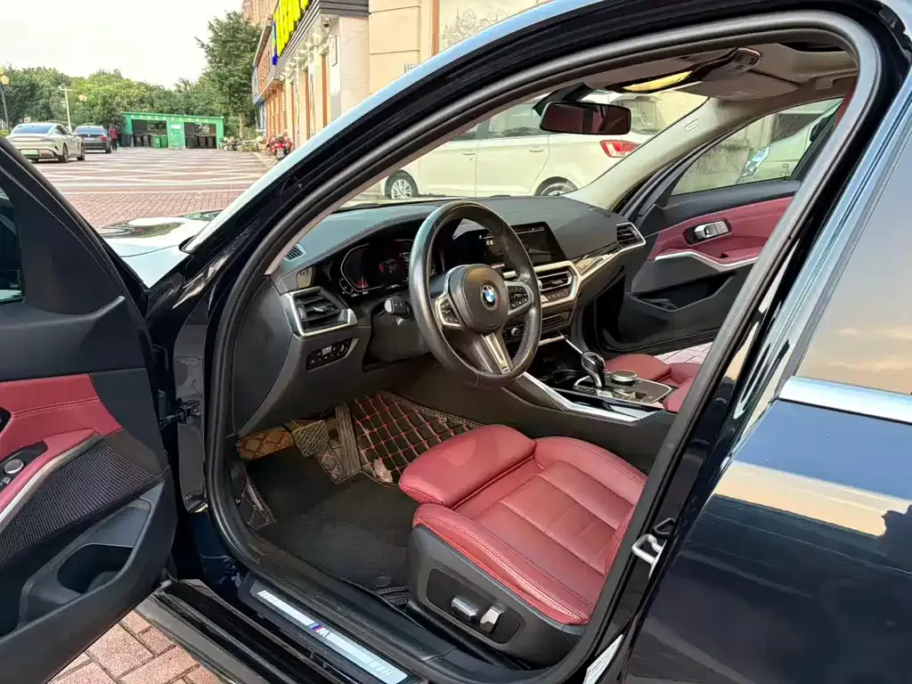 BMW 3 Series 2021 из CN, фото 7